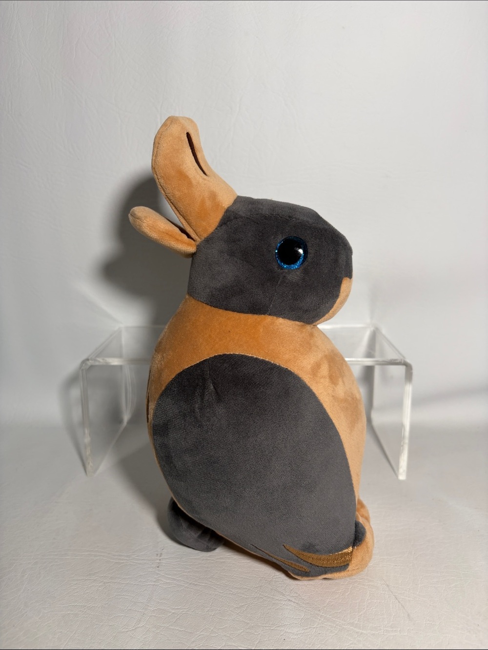 The RABBITDUCK PLUSH Curiosity Box Exclusive Ambicuties Toy